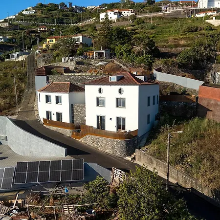 Massapez Royals Villa *