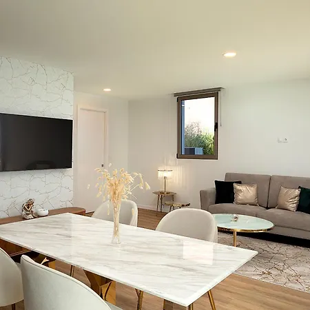 Massapez Royals Villa